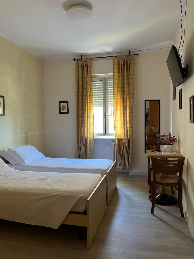 Albergo Aquila Lazise Exterior photo